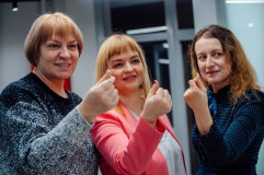 мамин день, наполненный счастьем. Как смолянок окружили теплом и вниманием - фото - 10